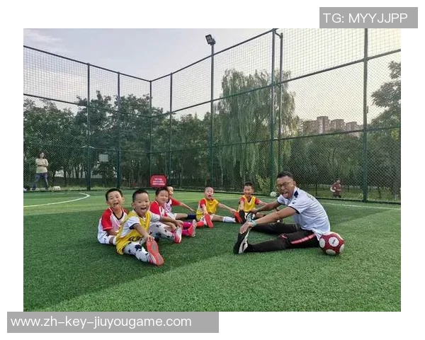 红黑骑士足球俱乐部:荣耀与梦想交织的绿茵传奇之路 红黑骑士足球俱乐部:荣耀与梦想交织的绿茵传奇之路