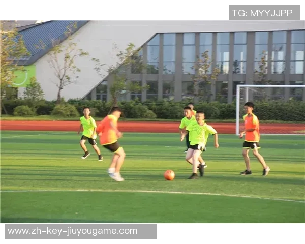 灵宝足球班助力青少年成长与梦想启航的精彩旅程 灵宝足球班助力青少年成长与梦想启航的精彩旅程