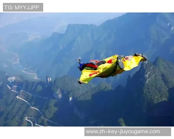 重庆极限运动队揭秘灵活性训练与挑战极限的精彩瞬间